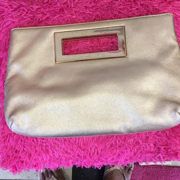 MK Purse SOLD - Picture 3 of 5